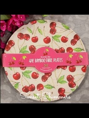 x4 Harvest Green Studio Red Cherries Indoor Outdoor Melamine Dinner Plate Set